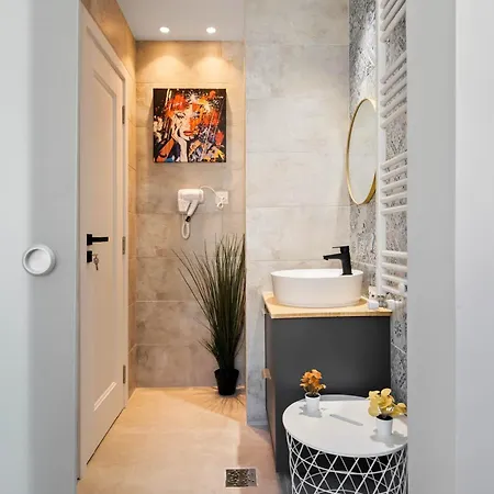 Joy Social בוקרשט