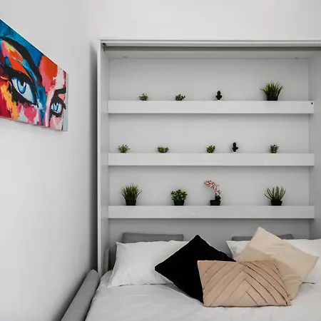 Joy Social * בוקרשט